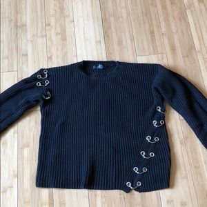 Black ring sweater